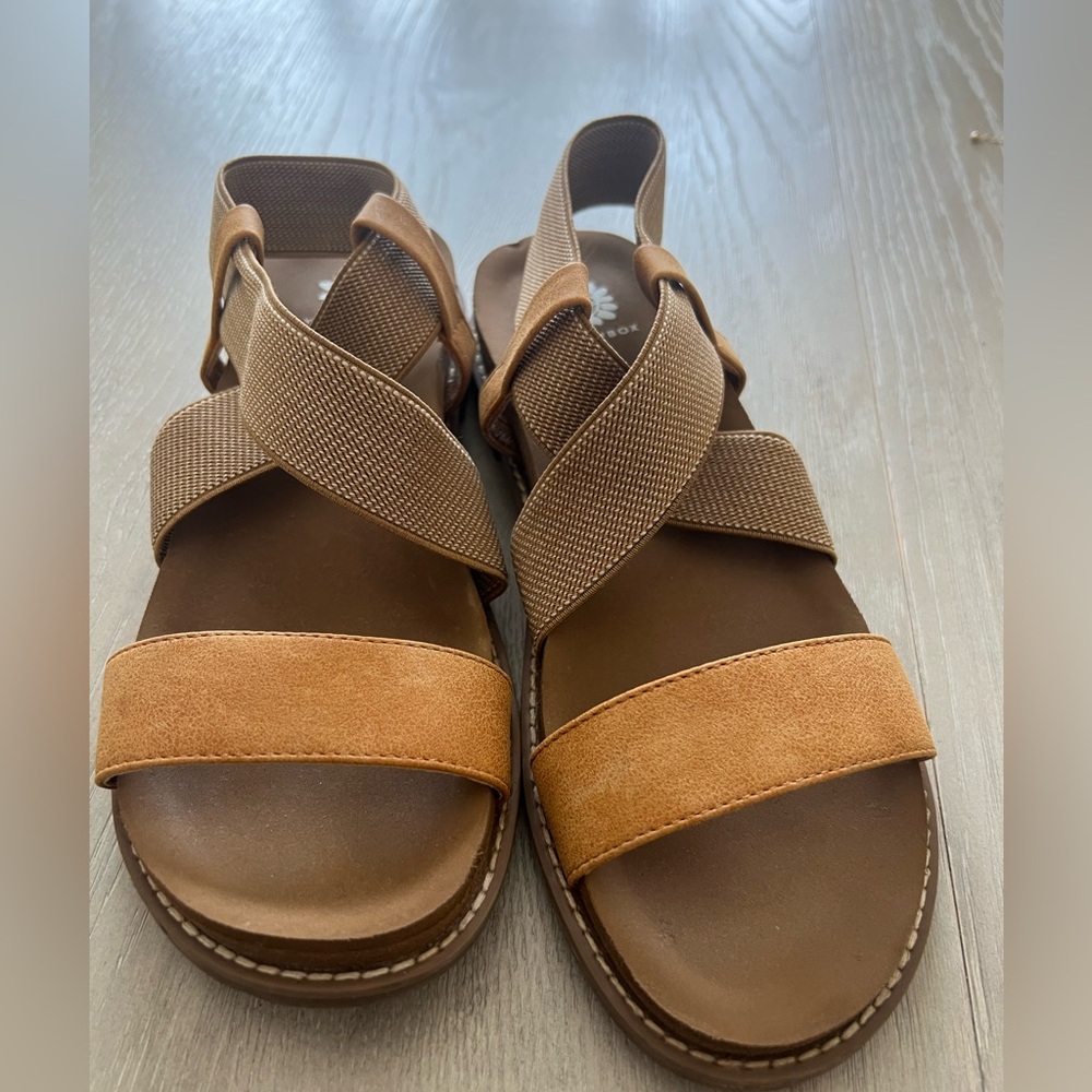Yellowbox brown strappy sandal